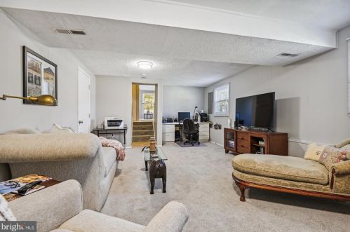 6239 Blue Dart Pl, Columbia MD  21045-4454 exterior