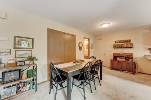1613 Helmo Ave, Saint Paul MN  55128-5535 exterior