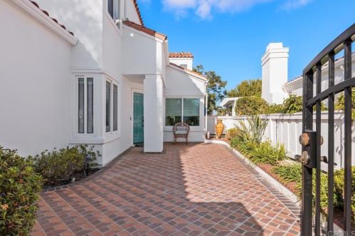 4120 Andros Way, Oceanside CA  92056-7401 exterior