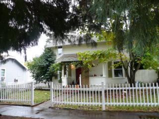 245 5th Ave, Beaverton, OR 97124-3103