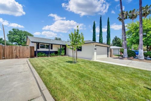 1366 Marshall Rd, Vacaville, CA 95687-5520