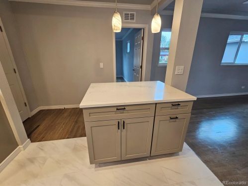 3060 Garfield St, Denver CO  80205-4934 exterior