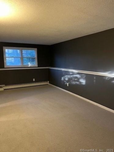 13 Abbey Ct, Cheshire CT  06410-1536 exterior