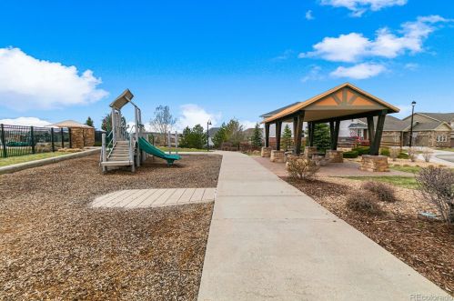 4885 Riviera Way, Aurora CO 80015-4708 exterior