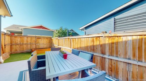 9372 58 Pl, Denver CO 80238 exterior