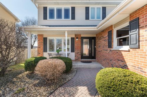 347 Pearson Cir, Naperville, IL 60563-3051