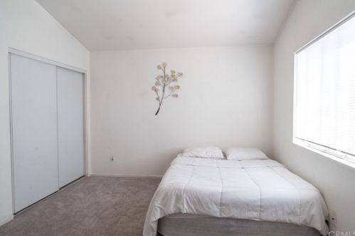 570 Vermont Ave, Anaheim CA  92805-5603 exterior