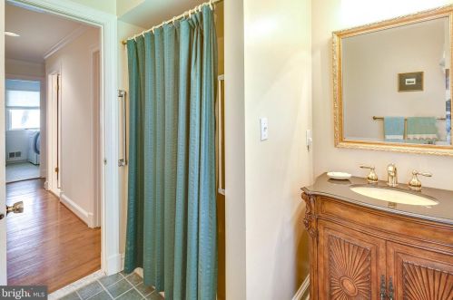 611 Cpe Mckinsey Dr, Severna Park MD 21146-4058 exterior