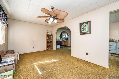 29 Portland St, Edison, NJ 08820-2416