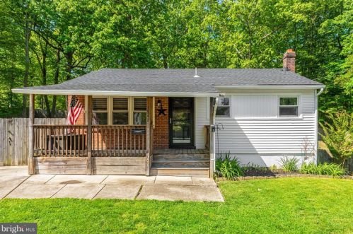 1942 Willow Ln, Woodbridge, VA 22191-1848