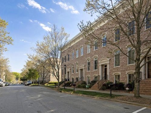 220 Montag Cir, Atlanta, GA 30307-5504