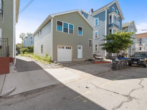 88 Bowdoin St, Providence, RI 02909-2611