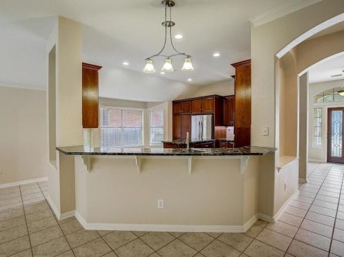 4520 Eagle Feather Dr, Austin TX  78735-6466 exterior