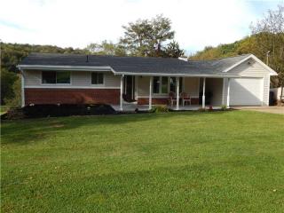 610 Moore Rd, Washington, PA 15301-9068