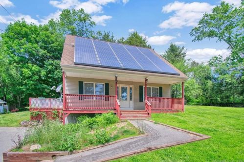 10 Davis Rd, North Windham, CT 06235-2306
