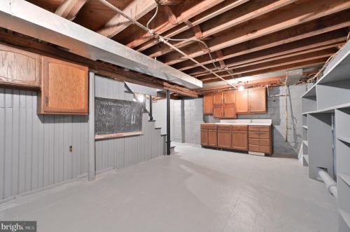 255 Hopkins Rd, Haddonfield NJ 08033-3062 exterior