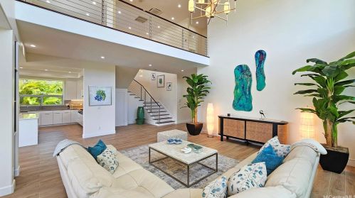 4126 Papu Cir, Honolulu HI  96816-4837 exterior
