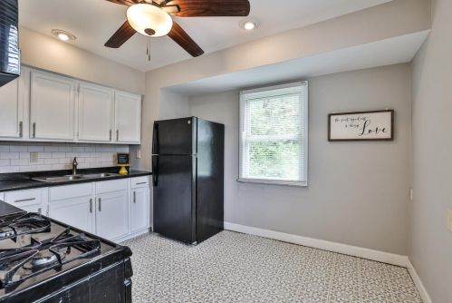 5270 Charloe St, Cincinnati OH  45227-1034 exterior