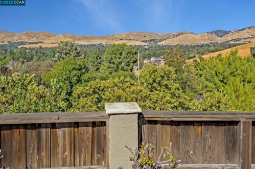 5334 Vista Point Ct, Concord CA  94521-5017 exterior
