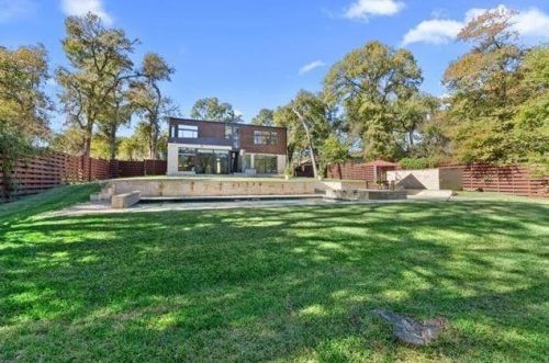 9562 Ash Creek Dr, Dallas TX  75228-3770 exterior