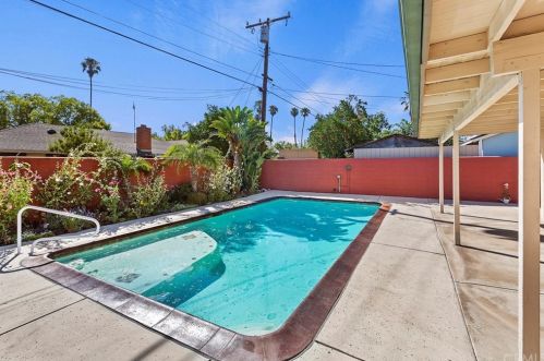 3687 Roslyn St, Riverside CA  92504-3536 exterior