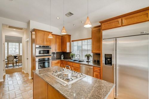 9904 Charthouse Cv, Austin TX  78730-3566 exterior