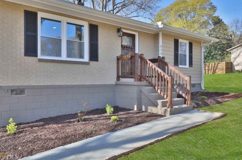 976 Pinehurst Dr, Smyrna GA  30080-4225 exterior