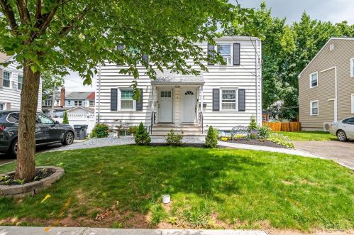 5 Mayfield Pl, Metuchen, NJ 08840-1424