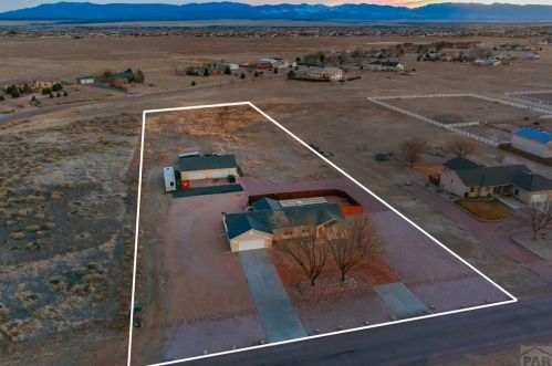 381 Conquistador Ave, Pueblo CO 81007-3650 exterior