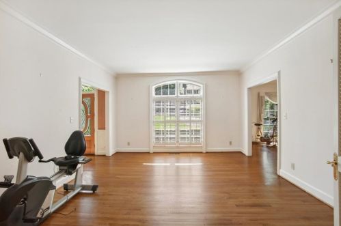 3332 Grant Valley Rd, Atlanta GA  30305-1109 exterior