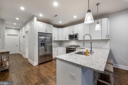 1225 5 St, Philadelphia PA 19122-5234 exterior