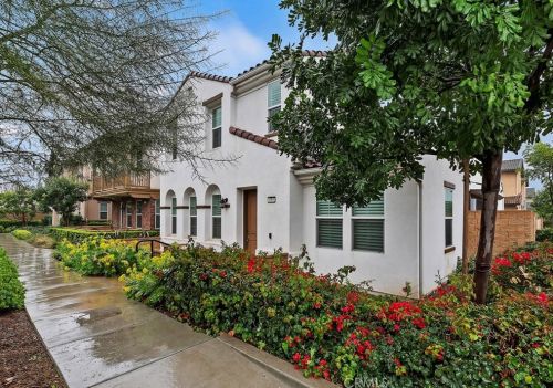 6985 Riverside Dr, Chino, CA 91710