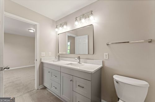 4810 Highland Lk Dr, Atlanta GA  30349-3913 exterior