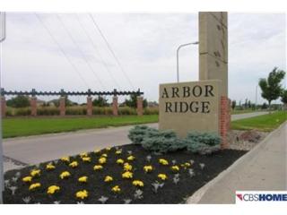 4504 206th St, Omaha, NE 68022-6992