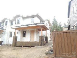 1611 Milwaukee Ave, Bend OR  97703-2109 exterior