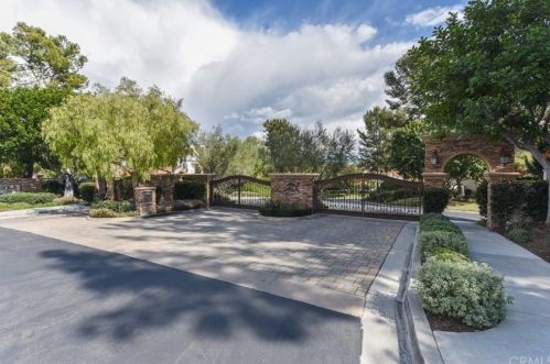 23 Sarena, Irvine CA  92612-2917 exterior