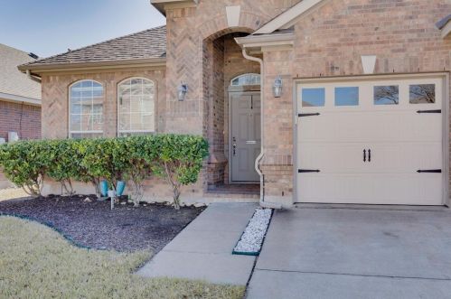 2328 Grand Rapids Dr, Fort Worth TX  76177-7572 exterior