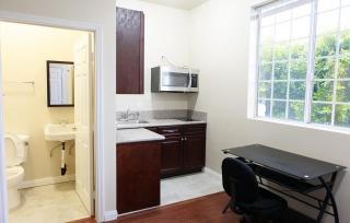 1030 Green St, Pasadena CA  91106-2406 exterior