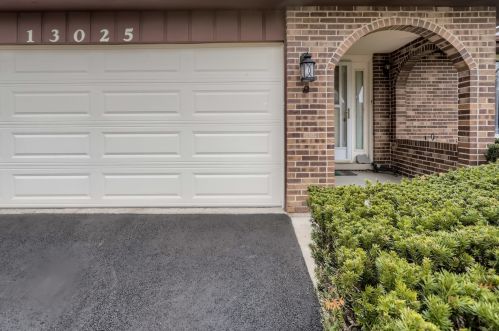 13025 Tanglewood Cir, Palos Park, IL 60464-1664