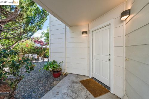 1149 Hearst Ave, Berkeley, CA 94702-1621