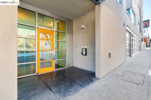 301 Bryant St, San Francisco CA  94107-4167 exterior