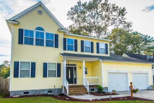 216 Elon Dr, Ladson, SC 29456-6200