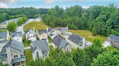 4697 High Point Ln, Atlanta GA  30349 exterior