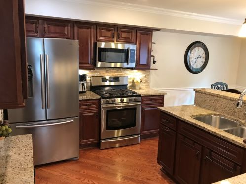 344 Locksley Dr, Streamwood, IL 60107-2951