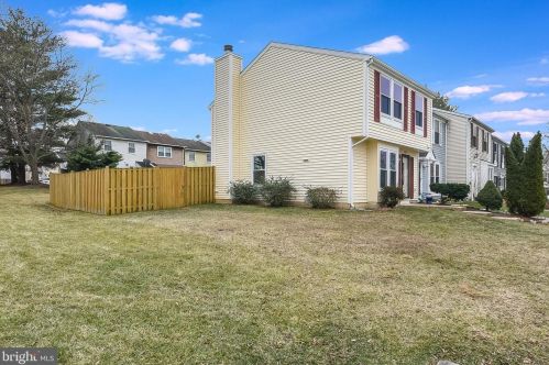 4633 Whitaker Pl, Woodbridge, VA 22193-3007