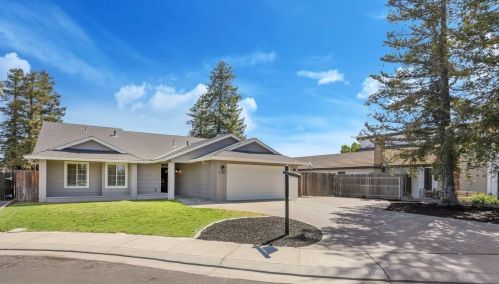 6121 Chickasaw Ct, Manteca, CA 95336-2557