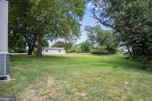 255 Middlesex Rd, Carlisle, PA 17015-8510