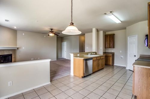 10713 Highland Ridge Rd, Fort Worth TX  76108-6918 exterior