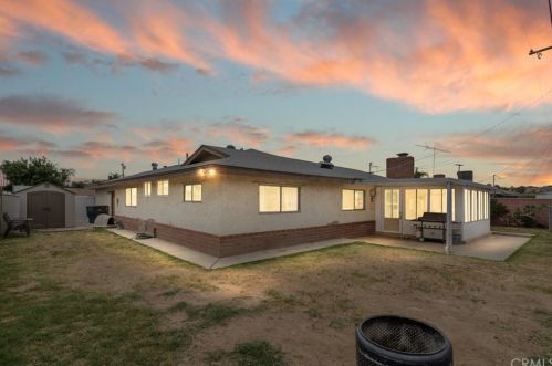11234 Cambridge St, Riverside, CA 92503-5126
