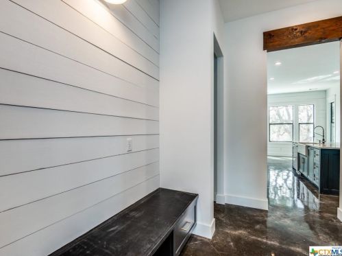 340 Warbler Dr, Spring Branch TX 78070-5064 exterior